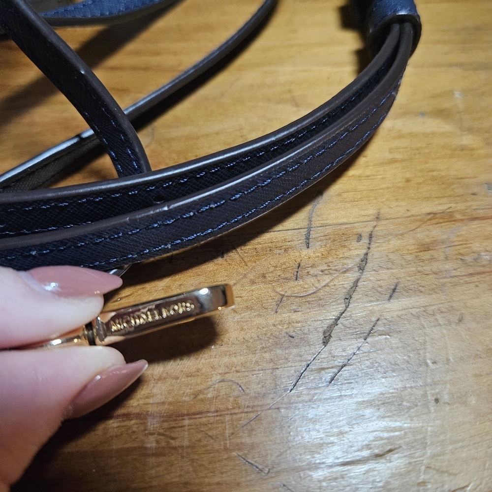 Michael Kors Mini Blue Bag - Picture 7 of 8